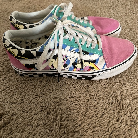 Vans Disney Mickey Minnie Women’s 9.5, Men’s 8. Cute Shoes! - Picture 3 of 14